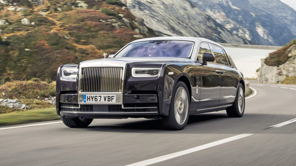 Rolls Royce Phantom Vs Wraith: A Luxurious Showdown